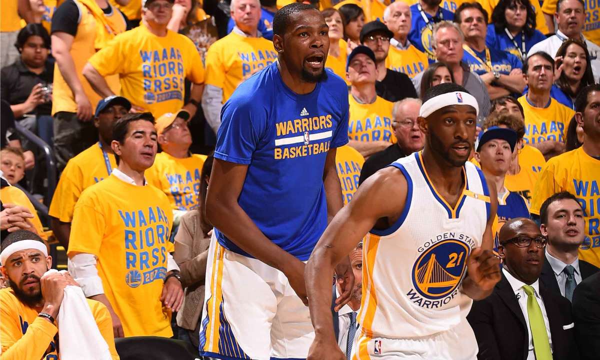 kevin-durant-coaching.jpg